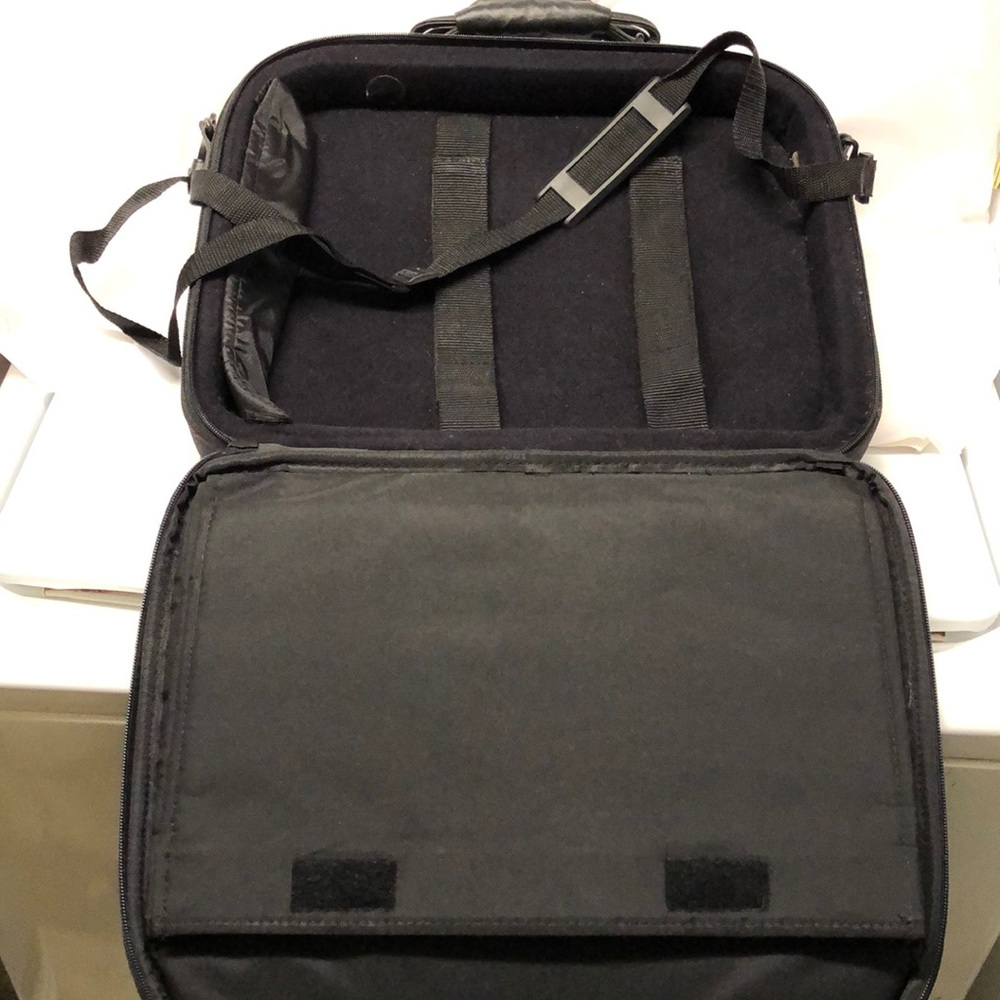 Dell Computer Bag - image 3